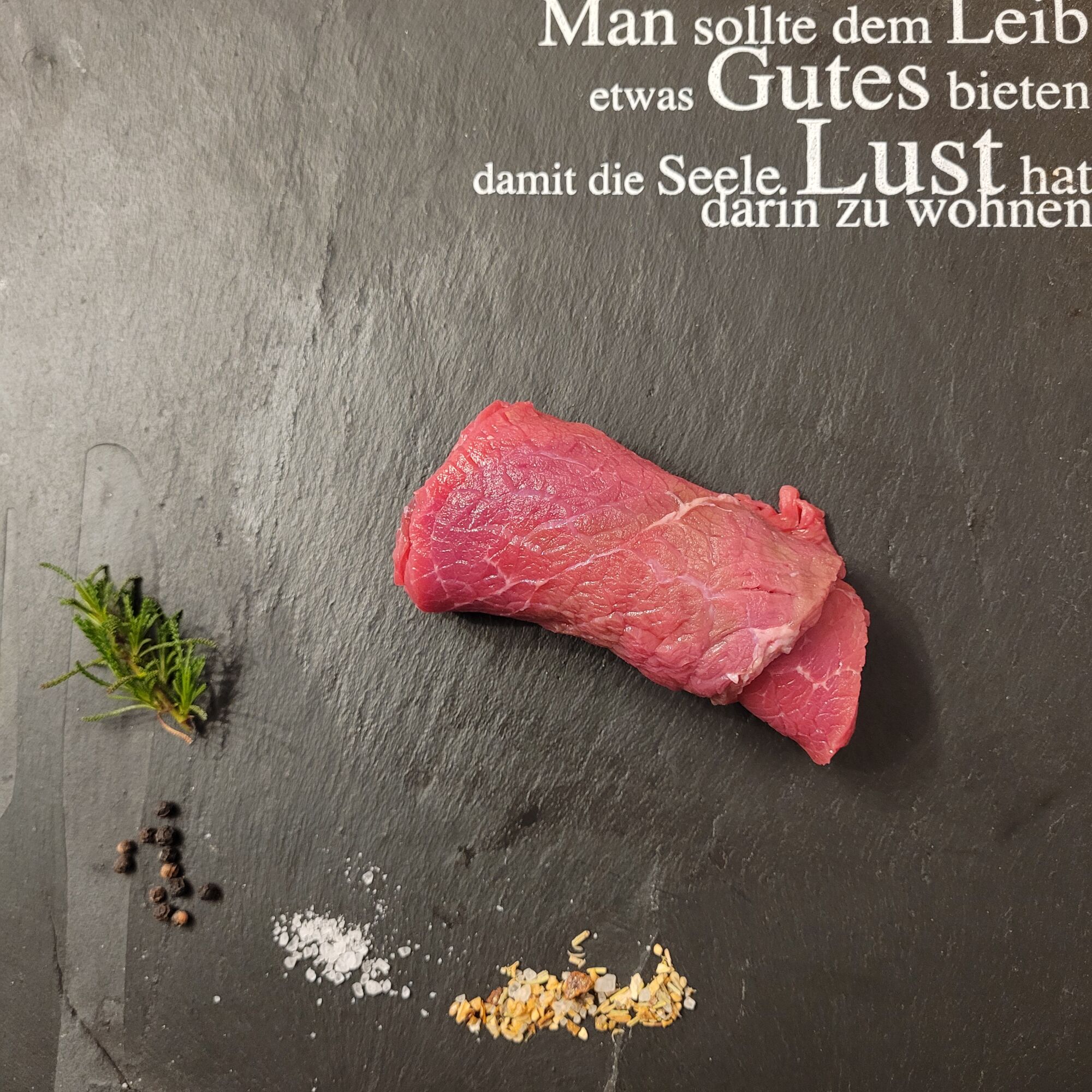 Bio Rinderroulade vom Galloway Weiderind vom Landgut Pfauenhof in der Vulkaneifel